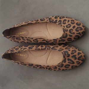 Old Navy Faux Suede Leopard Print Flats Sz 8